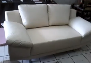 <img alt="REFORMA DE SOFA DE DOIS LUGARES EM CORANO">